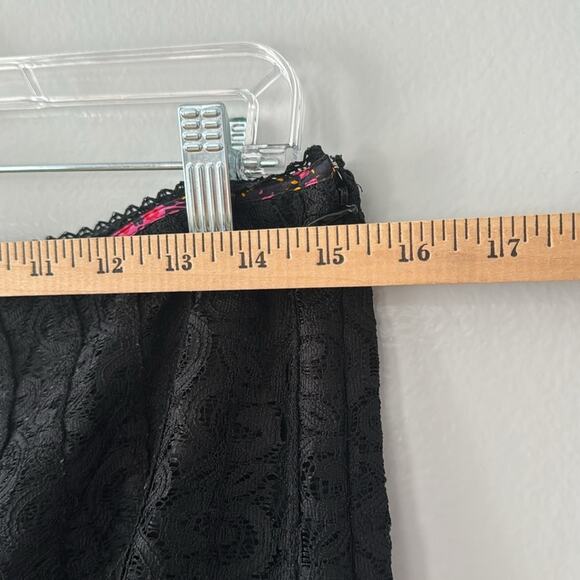 Free People Silk / Lace Boho MIDI Skirt Pleats Size 8 Color is Black / Hot Pink - Picture 6 of 10